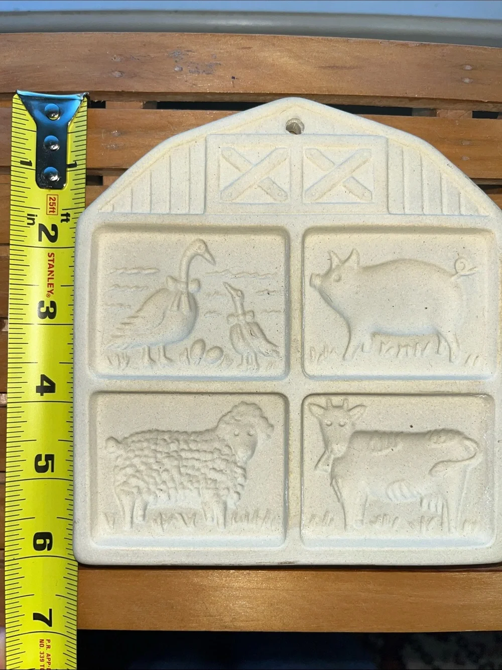 The Pampered Chef ceramic shortbread